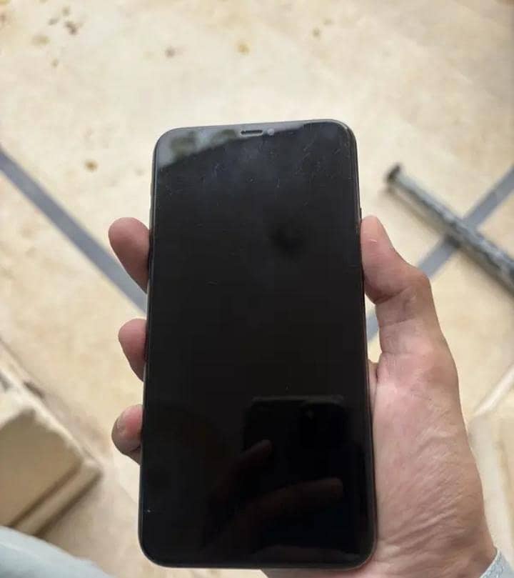 Apple iPhone 11 Pro Max 1