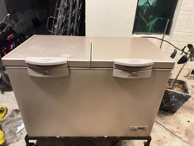 Dawlance refrigerator and freezer
