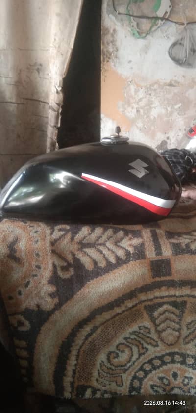 Suzuki 110 tanki