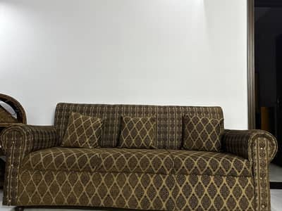 Crown sofa set