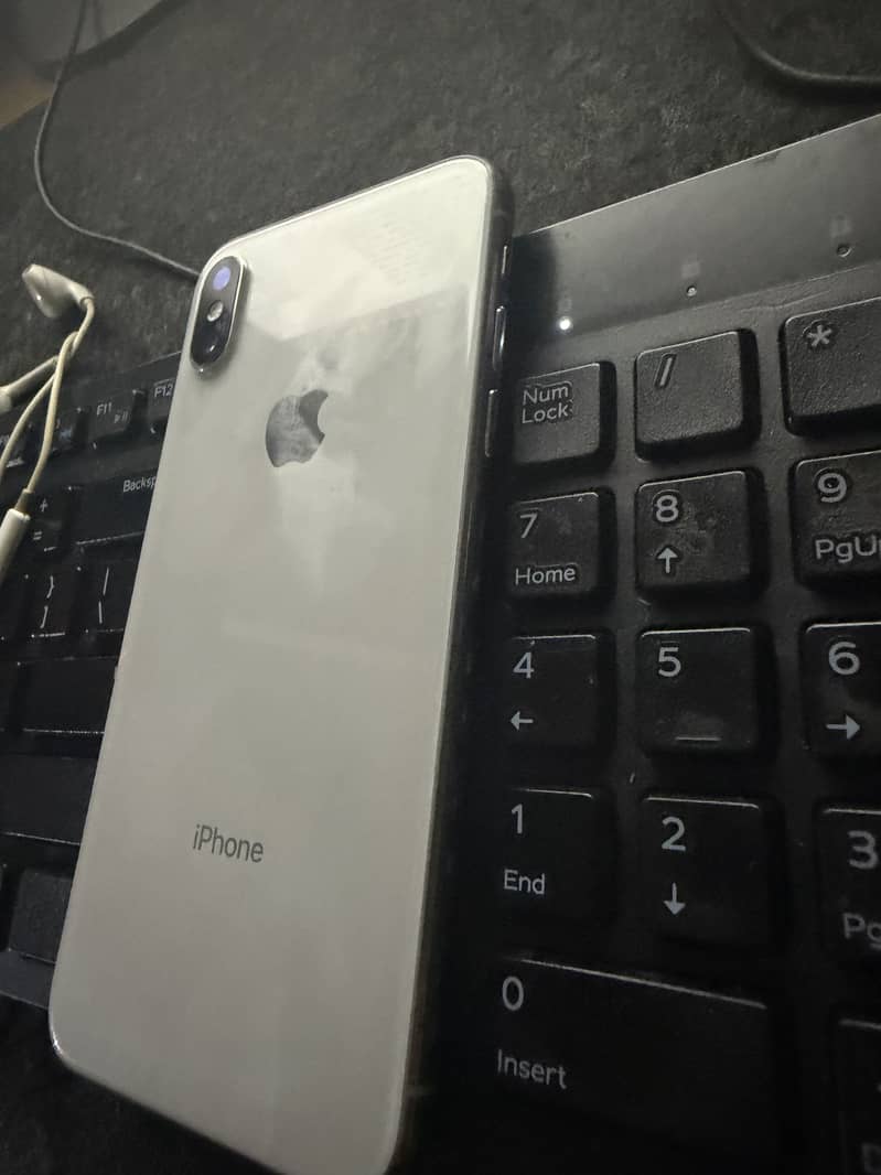 Apple iPhone X 1