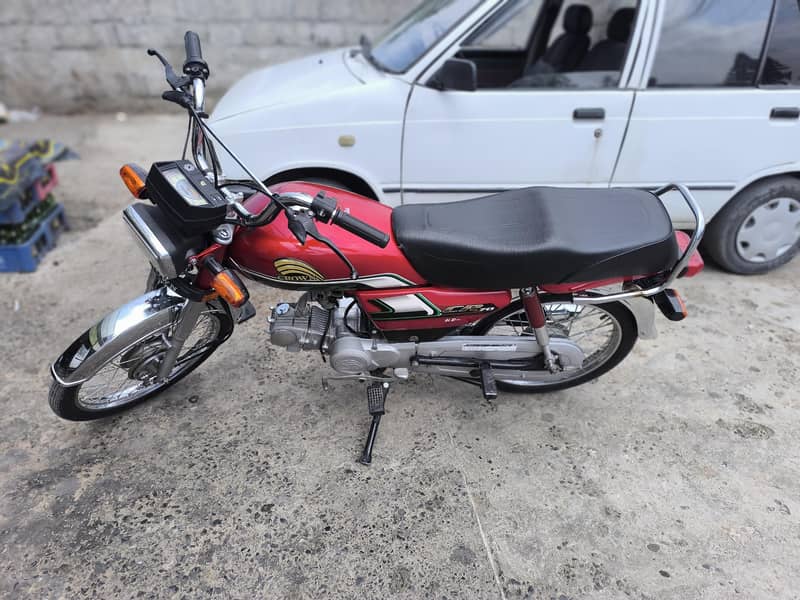 Crown HD plus 25 model 7000 driven 8