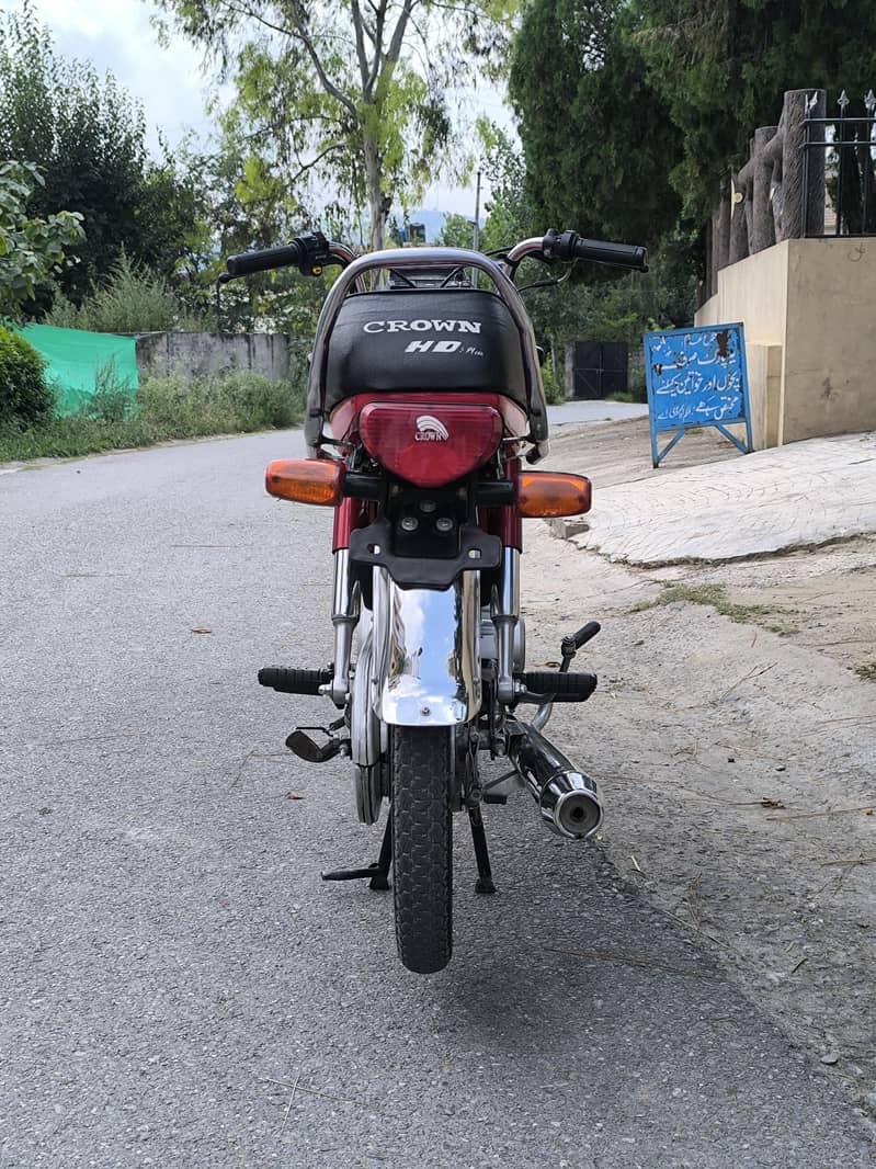 Crown HD plus 25 model 7000 driven 13
