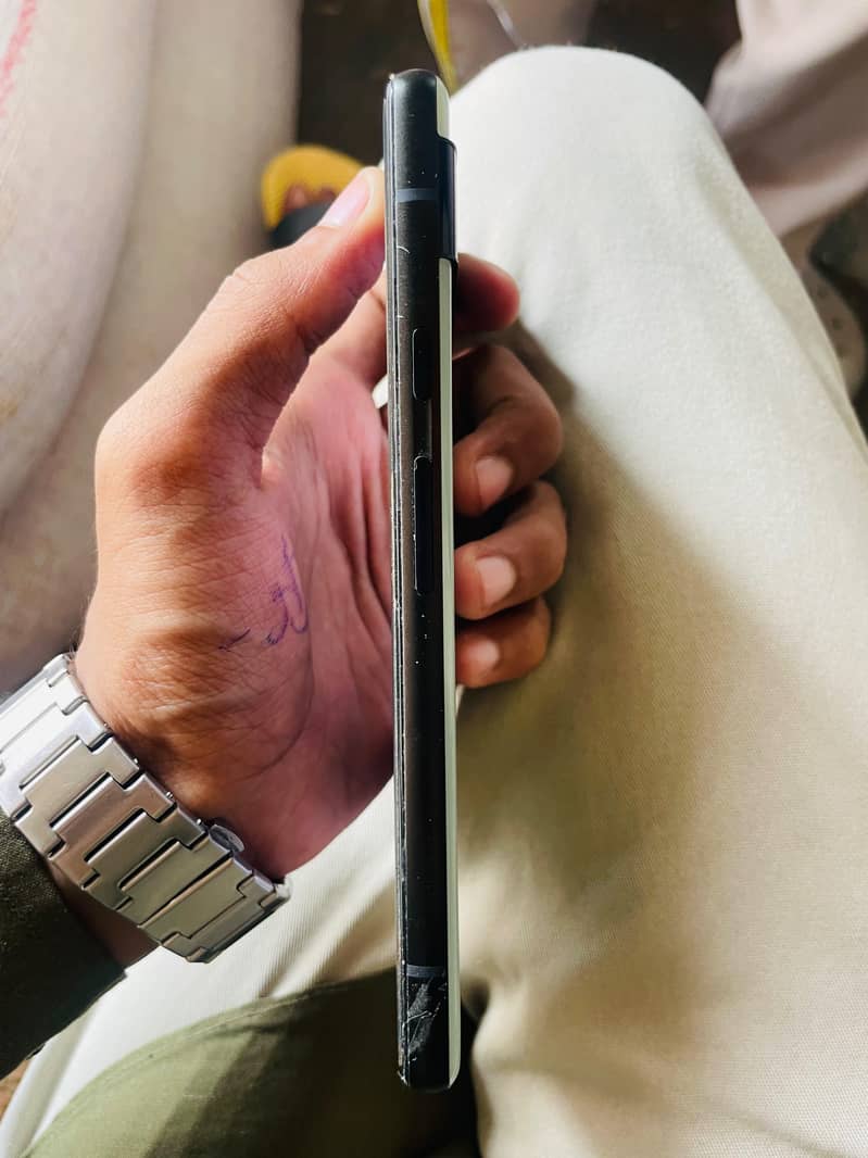 Google Pixel 6a 3