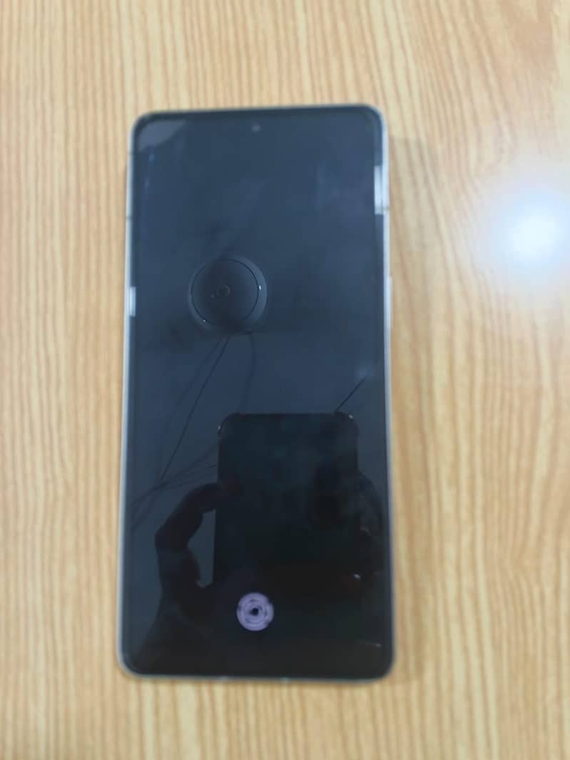 Tecno CAMON 30 Premier 6