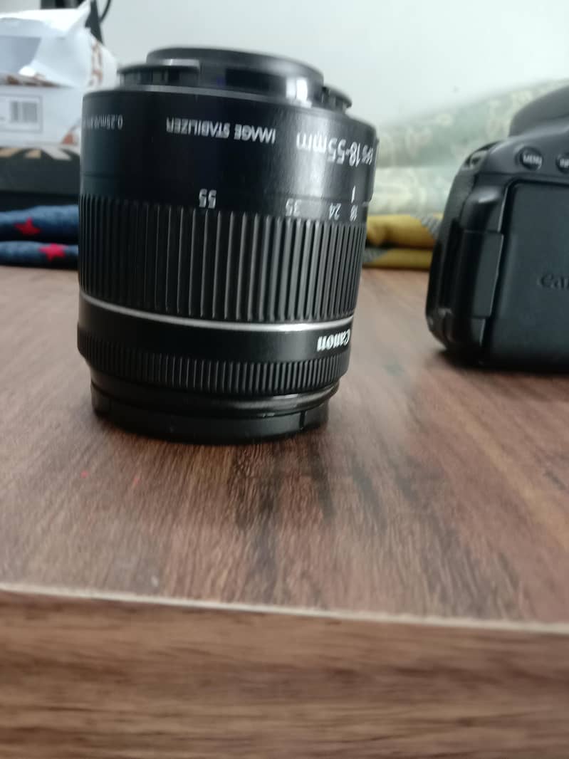 Canon eos 700D 4
