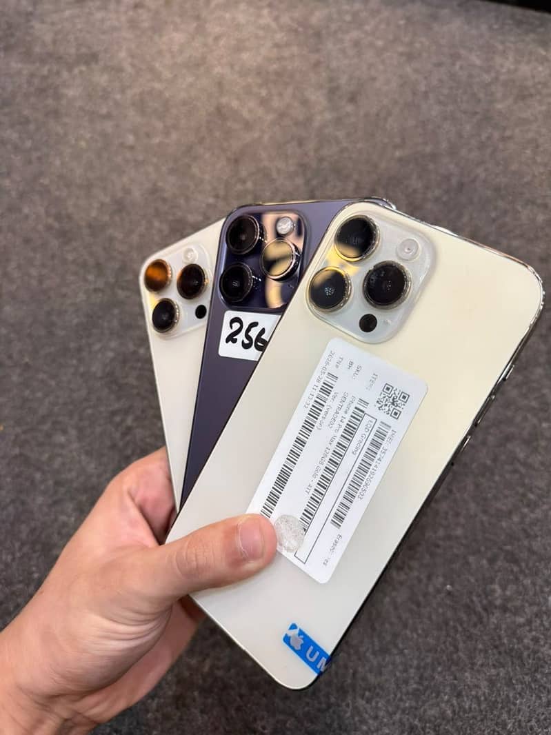 Apple iPhone 15 Pro Max 1