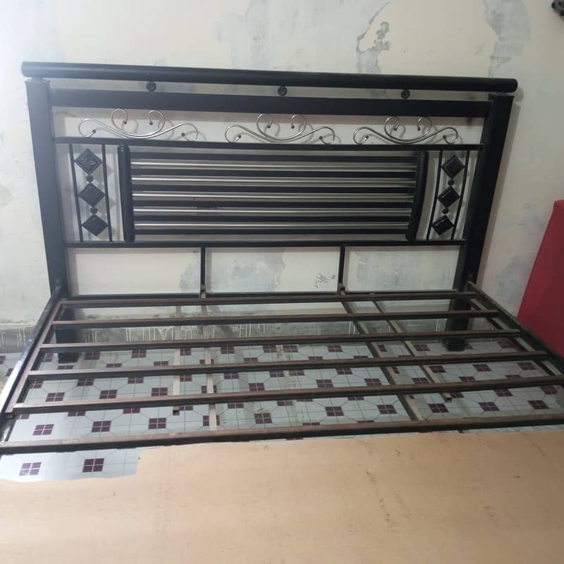 King Size bed 1