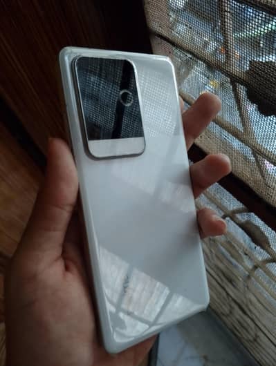 Realme GT 6 12/256 2 month sim time