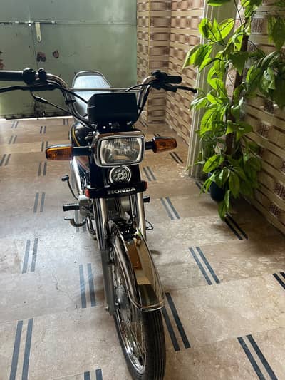 Honda cd 70 new