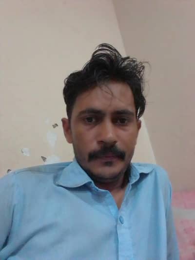 mujhy driving job chye achy log hon Islamabad man