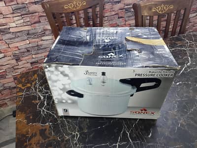 Sonex Pressure cooker