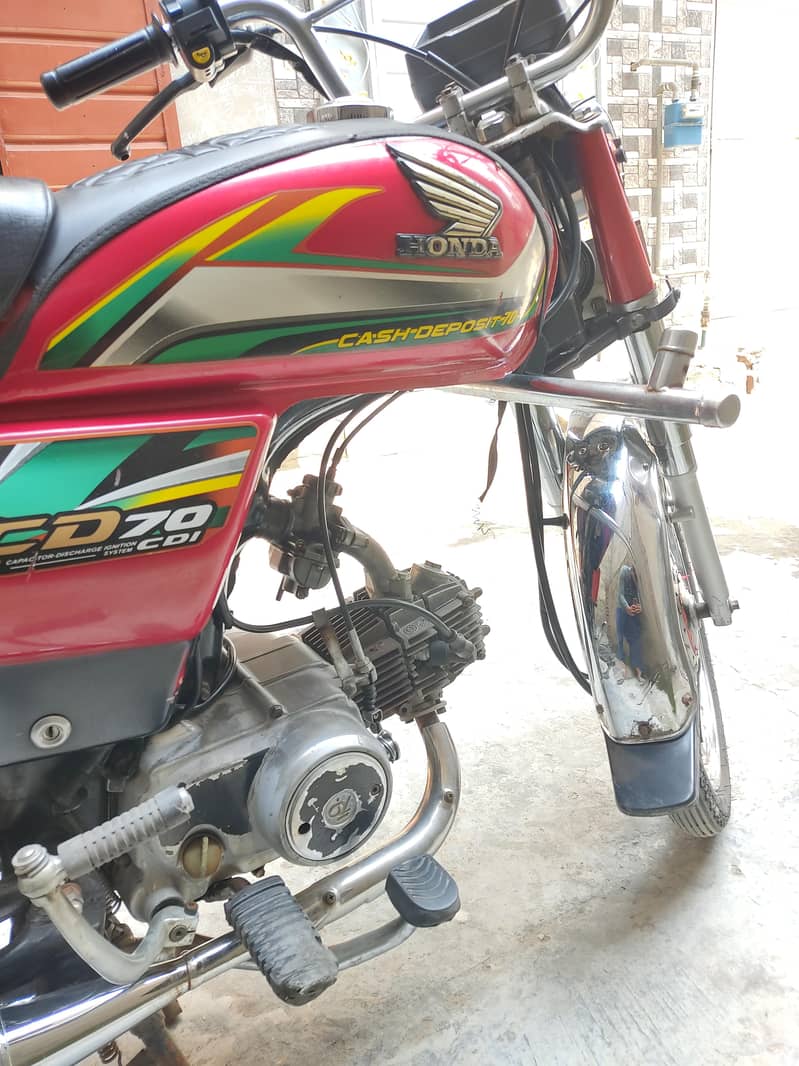 dhoom cd 70 8