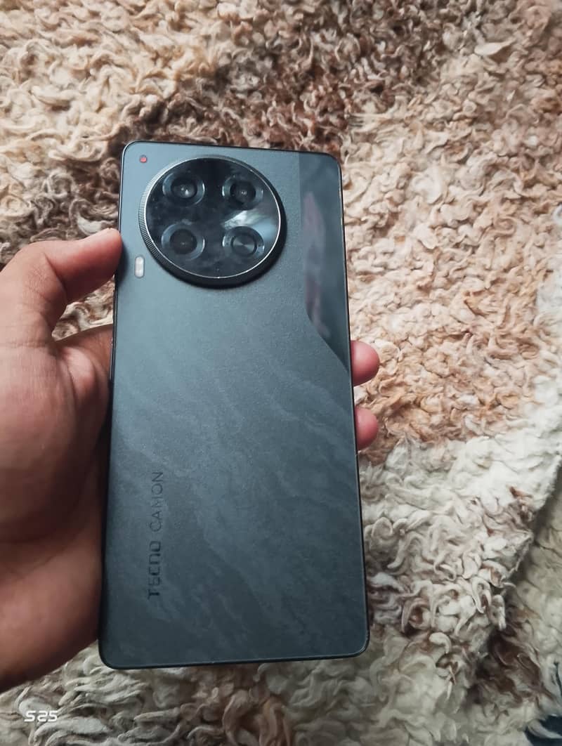 Tecno CAMON 30 5
