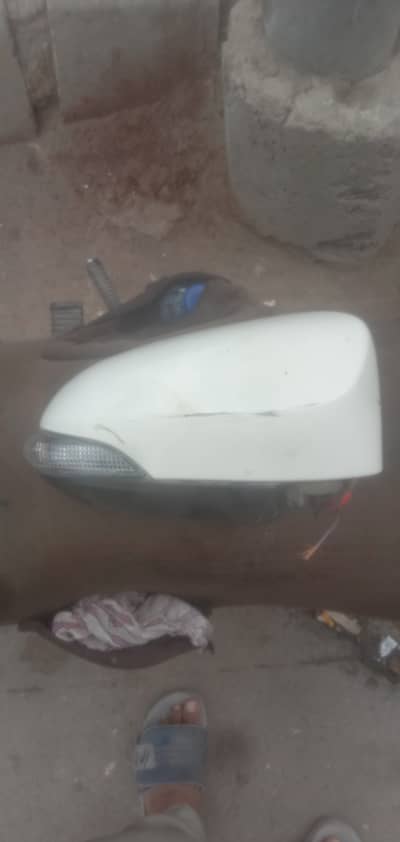 Corolla right side mirror