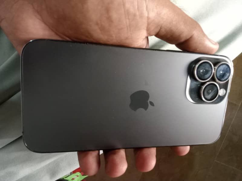Apple iPhone 13 Pro Max 5