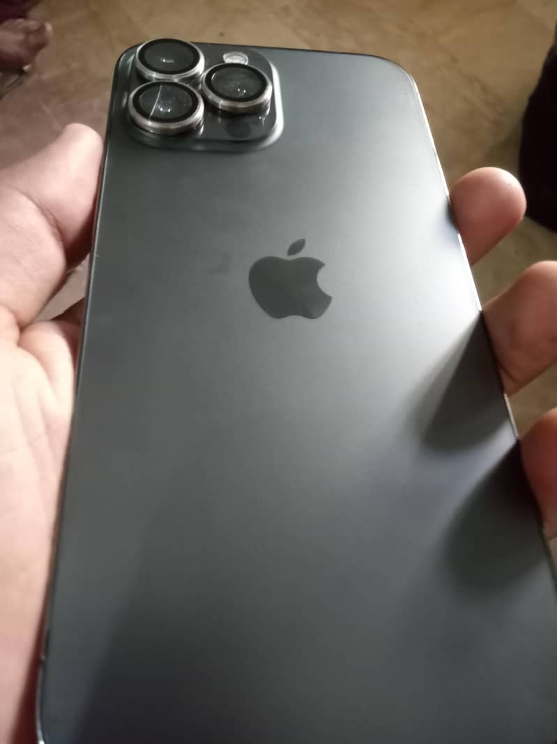 Apple iPhone 13 Pro Max 7