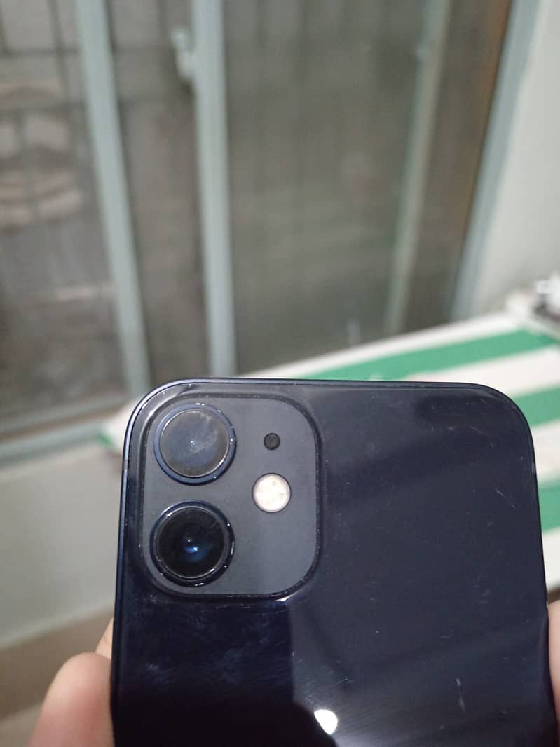 Apple iPhone 12 mini 3