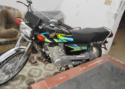 125 2026 model black color all ok new bike ha