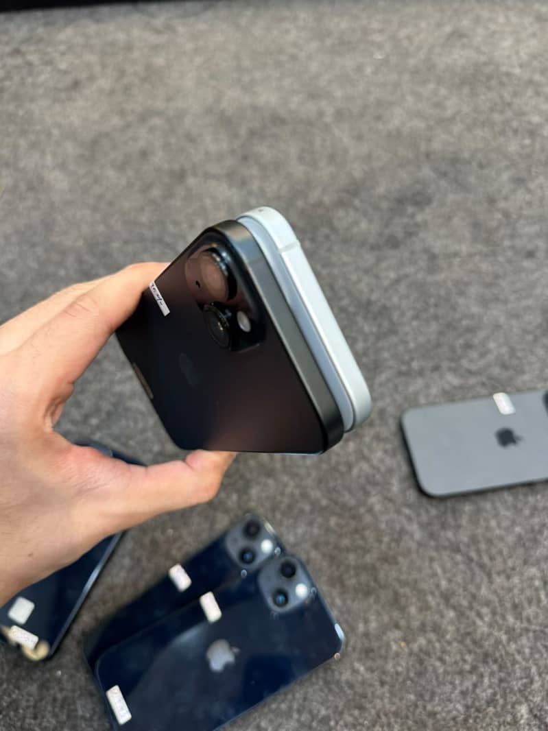 Apple iPhone 14 4