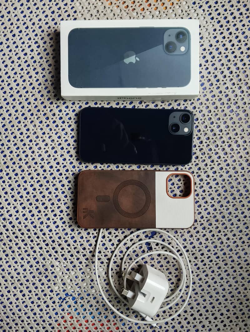 Apple iPhone 13 2