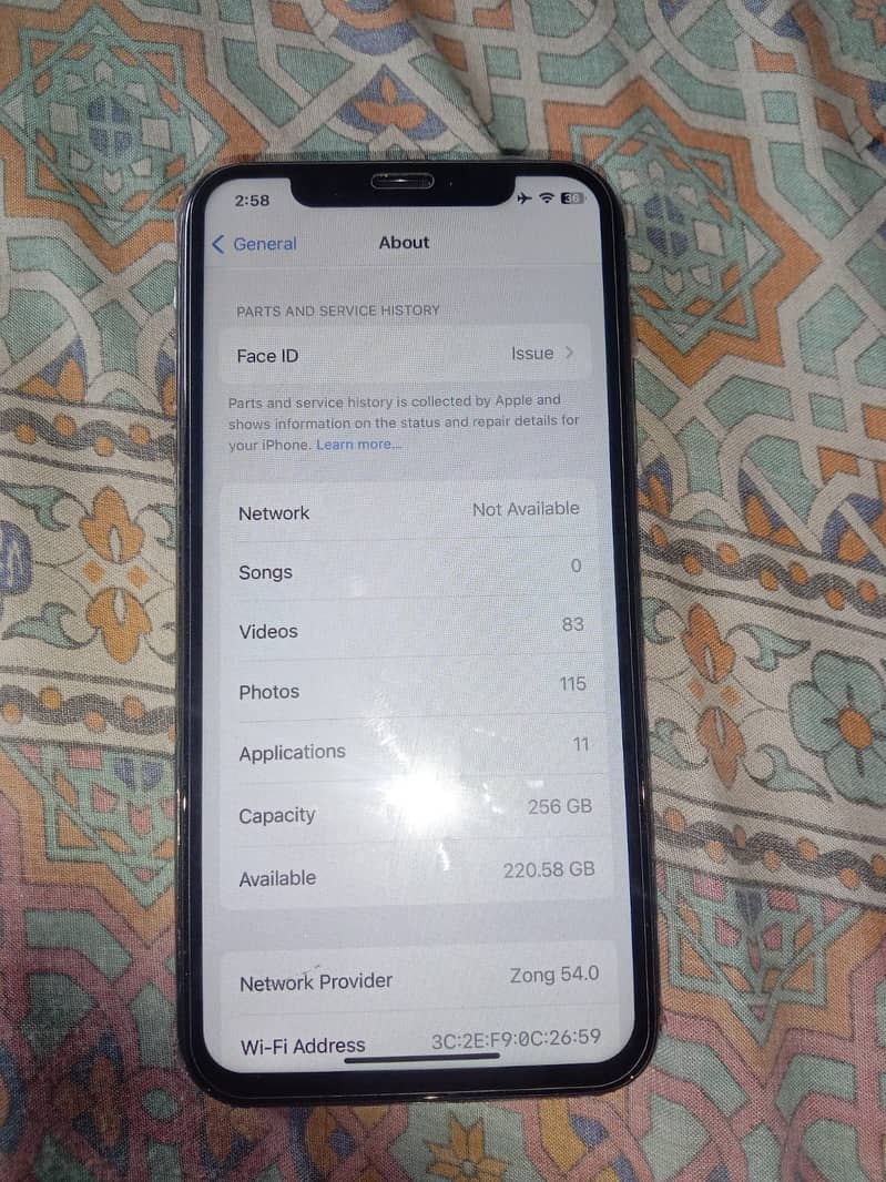 Apple iPhone X 3
