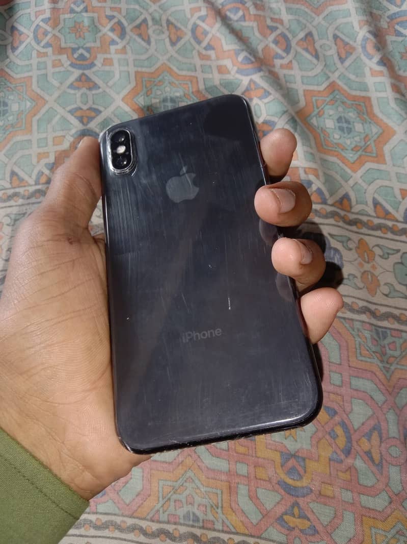 Apple iPhone X 4