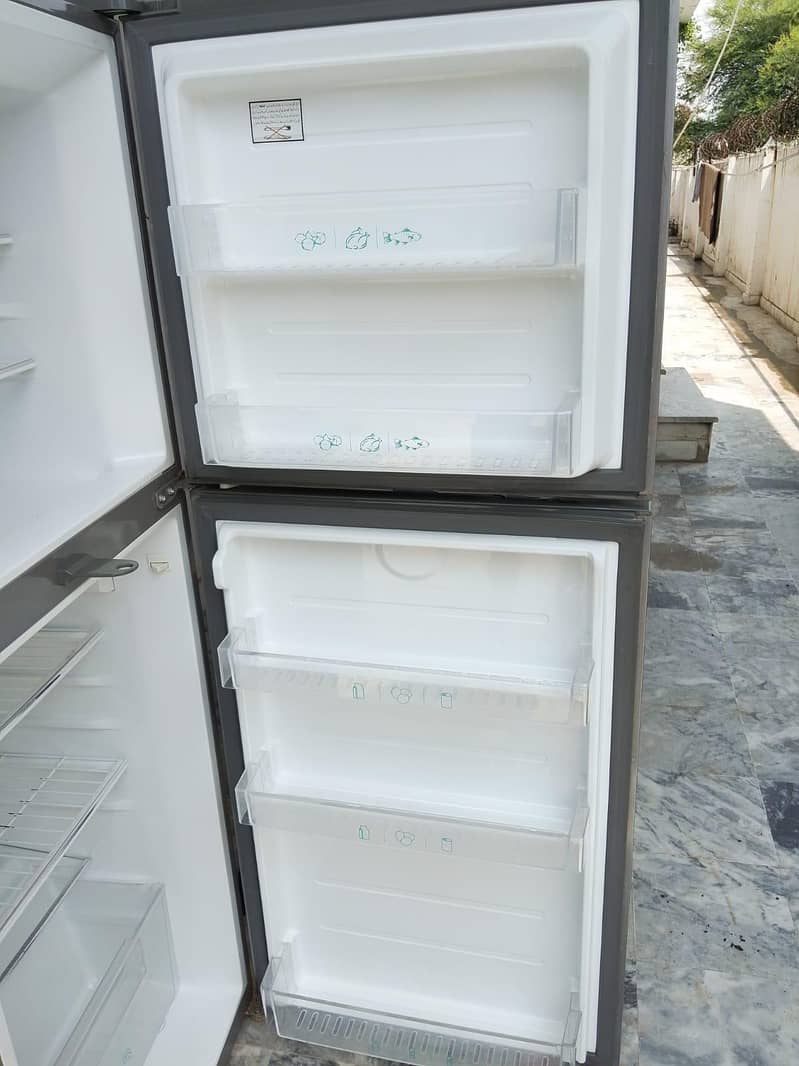 dawlance fridge 4