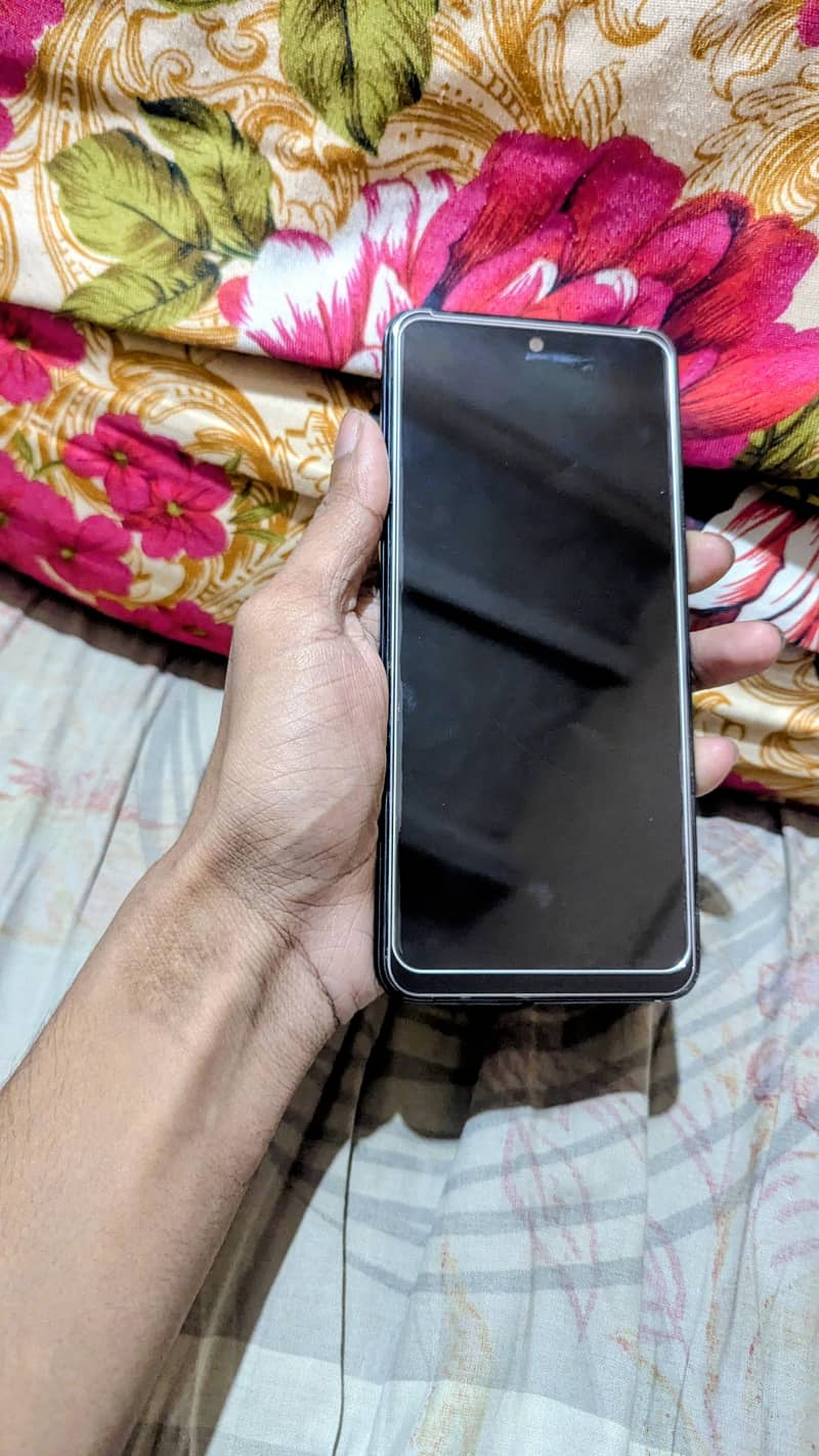 Tecno CAMON 18T 1