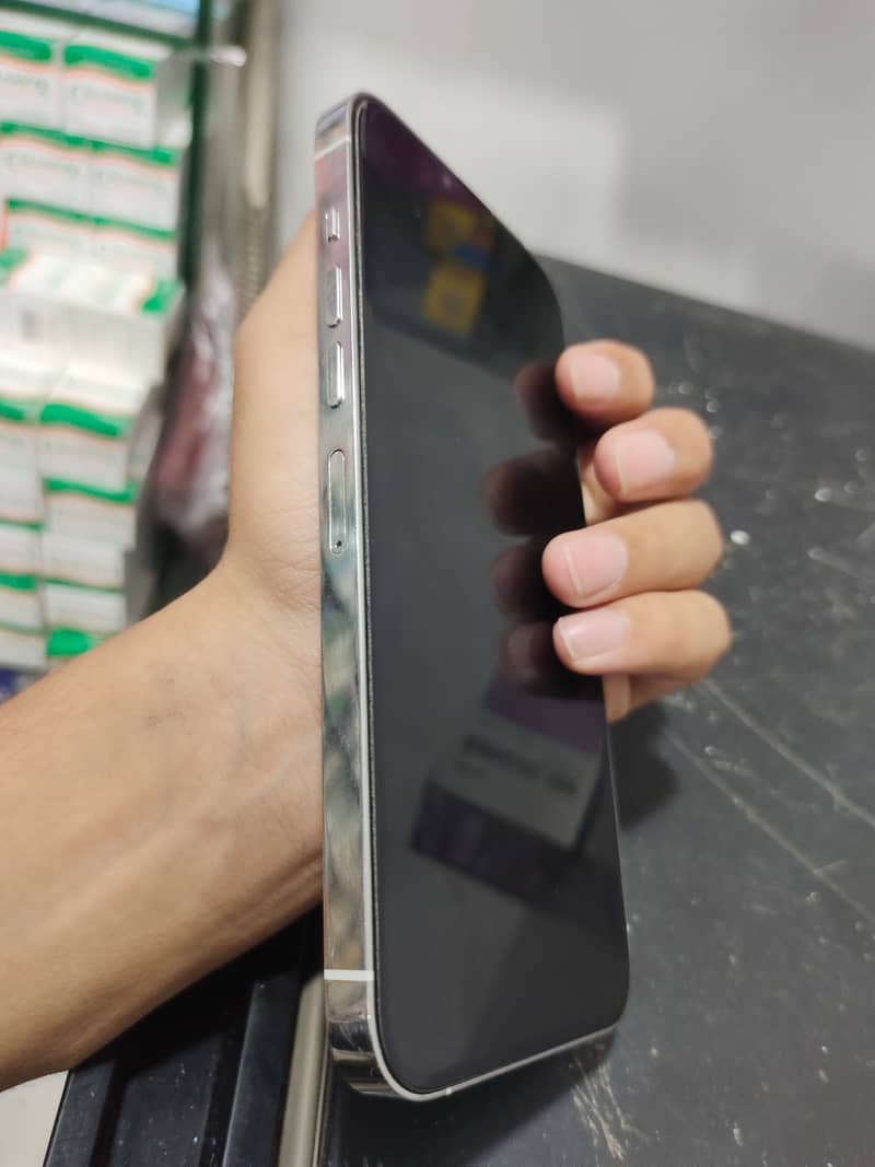 iphone 13 pro max 3