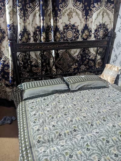 iron full size bed