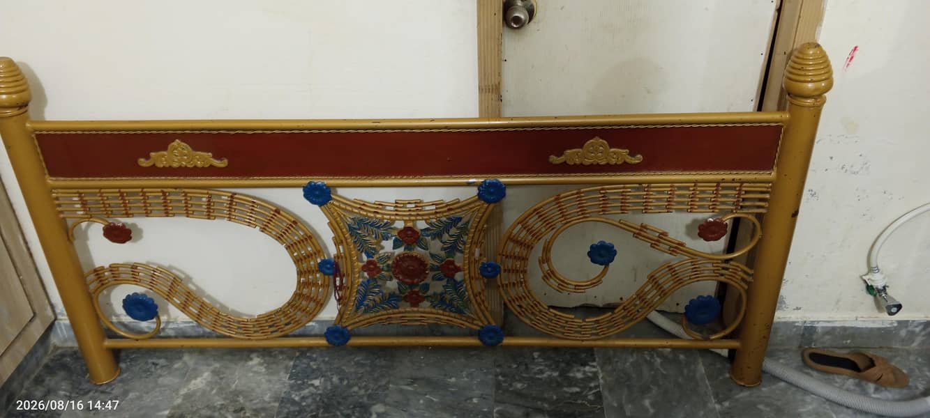 iron bed 4