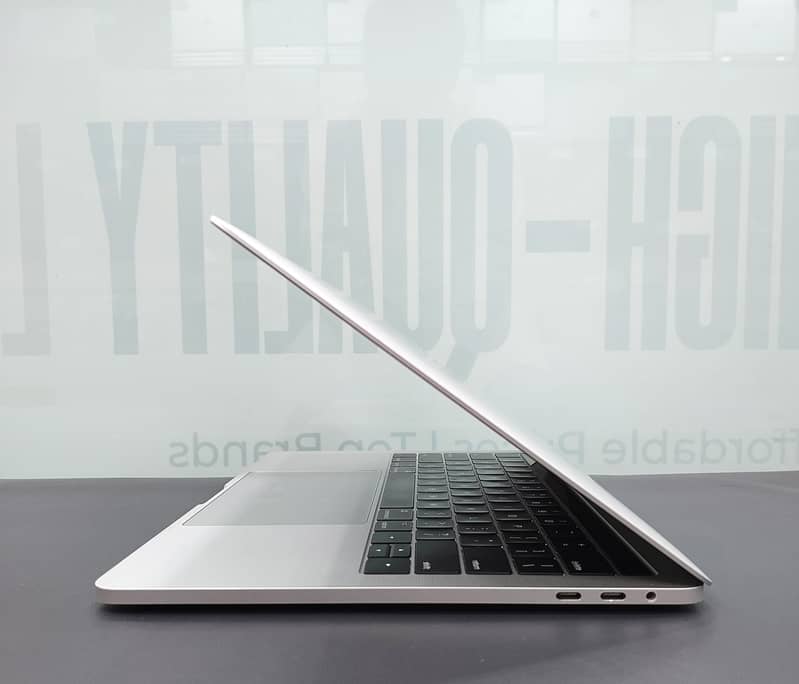Macbook pro 1