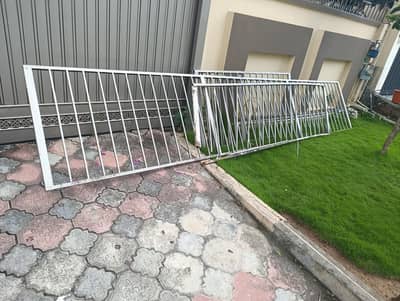 Iron garden fence grill