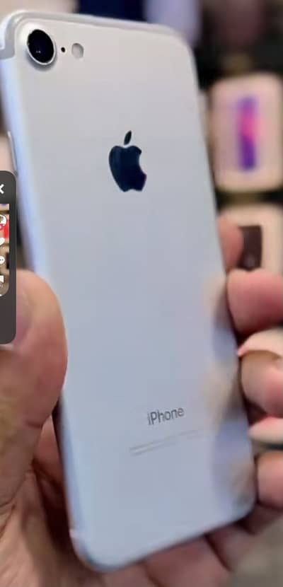 Apple iPhone 7