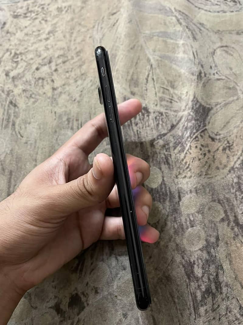 Apple iPhone 7 Plus 2