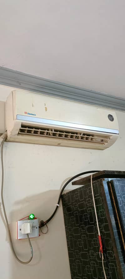 Dawlance 1 Ton Split AC (100% ok)