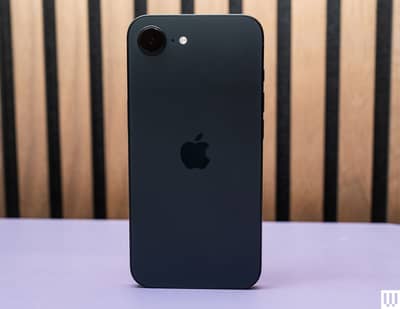 Apple iPhone 16e Factory Unlocked Non PTA
