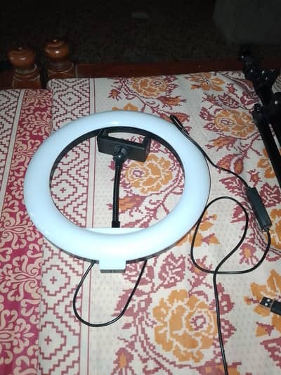 Ring light