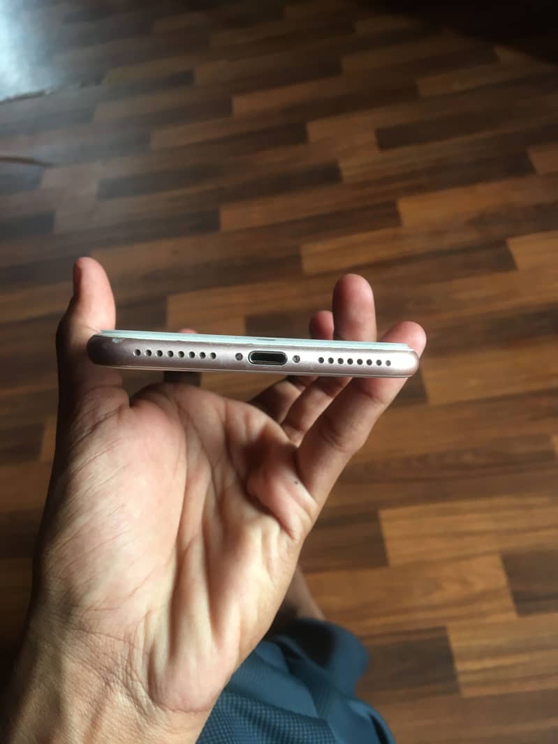 Apple iPhone 8 Plus 2