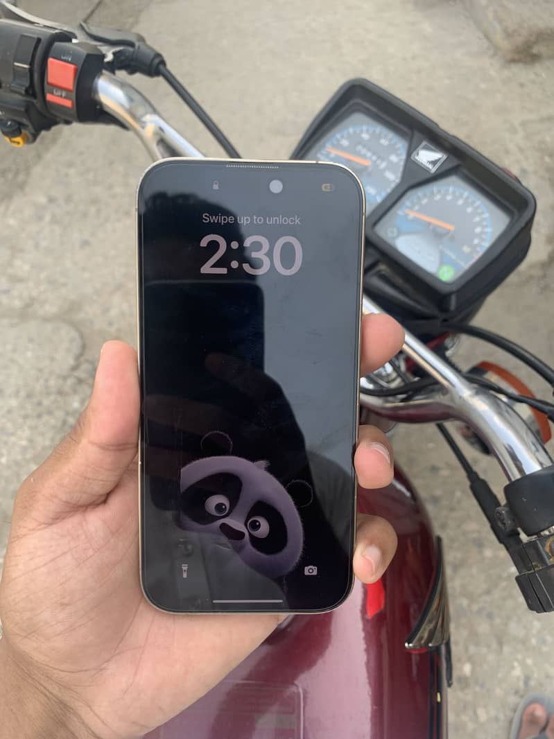 Apple iPhone 14 Pro 4