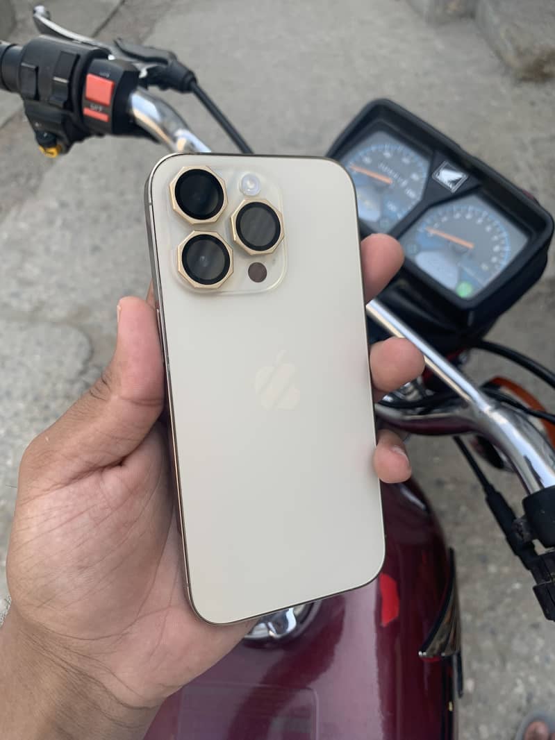 Apple iPhone 14 Pro 6