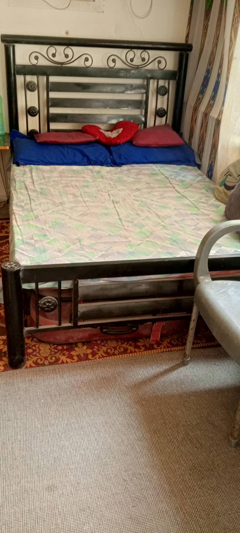 4/6 bed +mattress+dressing table 1