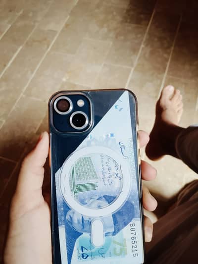 Apple iPhone 13