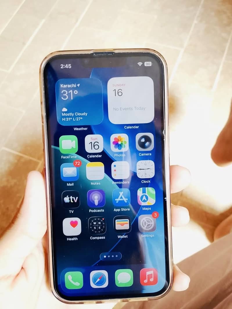 Apple iPhone 13 2