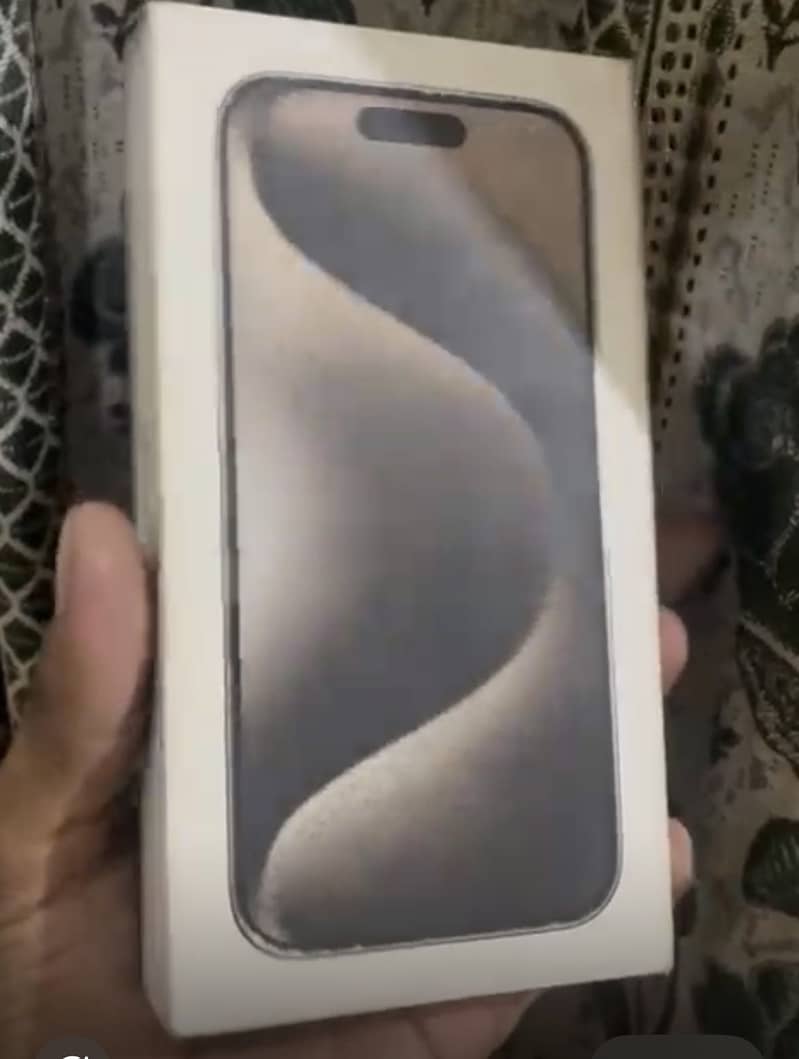 Apple iPhone 15 Pro 2