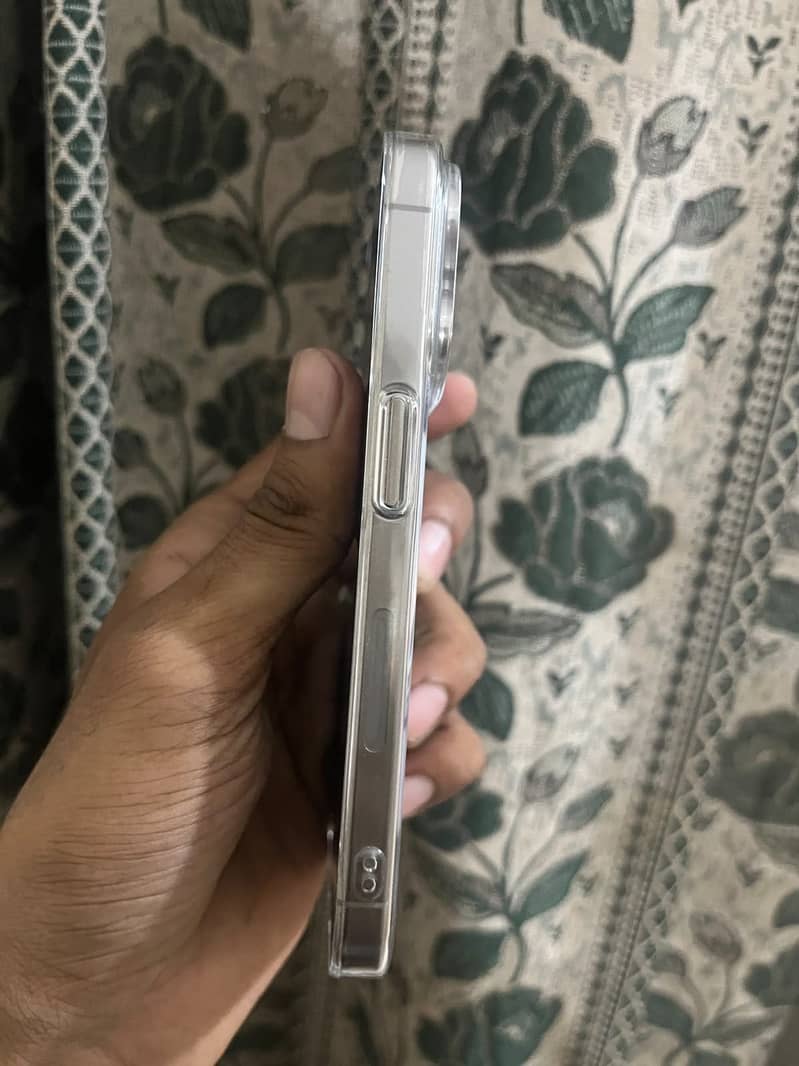 Apple iPhone 15 Pro 5