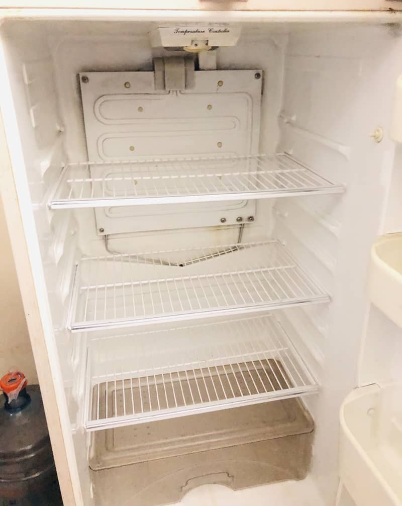 Dawlance refrigerator 2