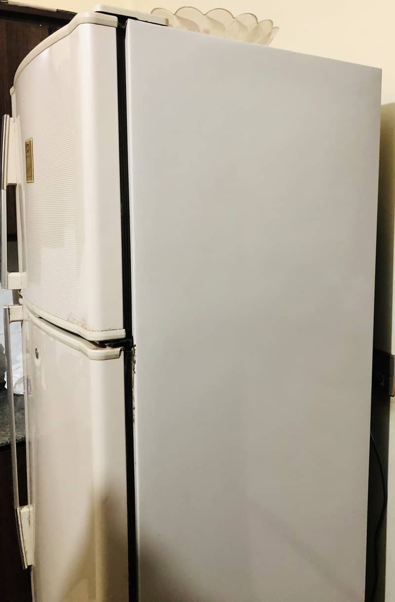 Dawlance refrigerator 3