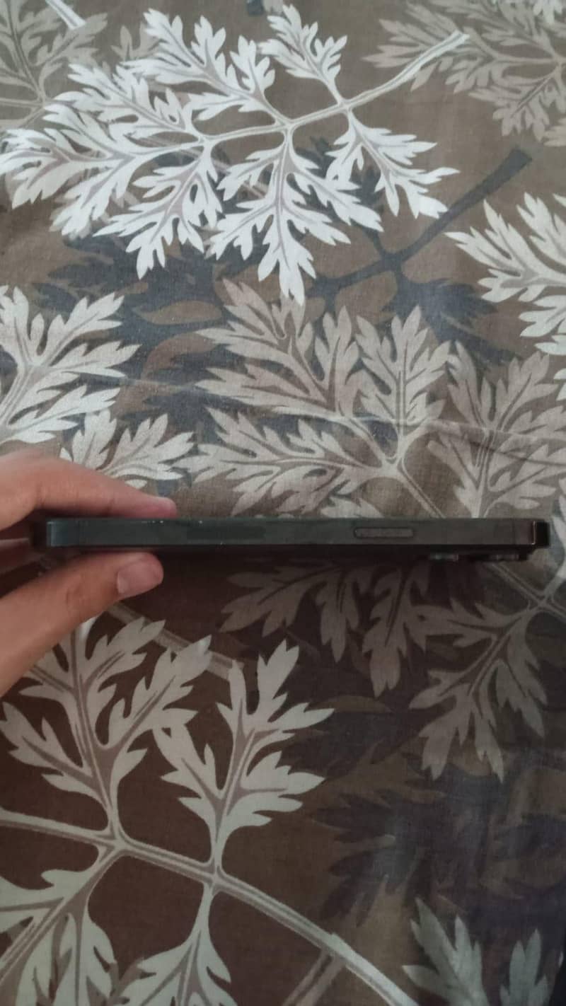 Apple iPhone 14 Pro Max 5